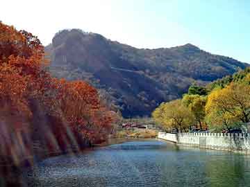 新澳天天开奖资料大全旅游团，海强注塑机炮筒安装